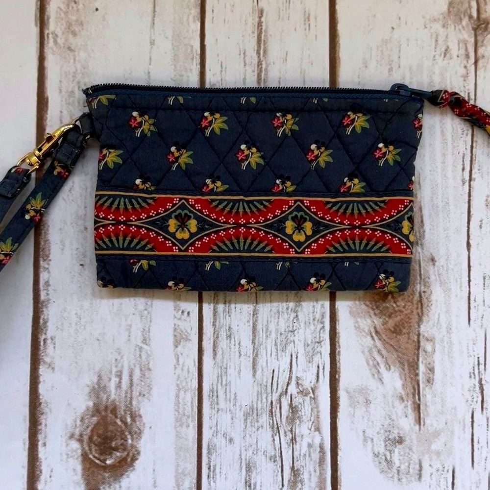 Vera Bradley Wristlet Navy Blue Floral‎ Quilted Cotton Pouch OS